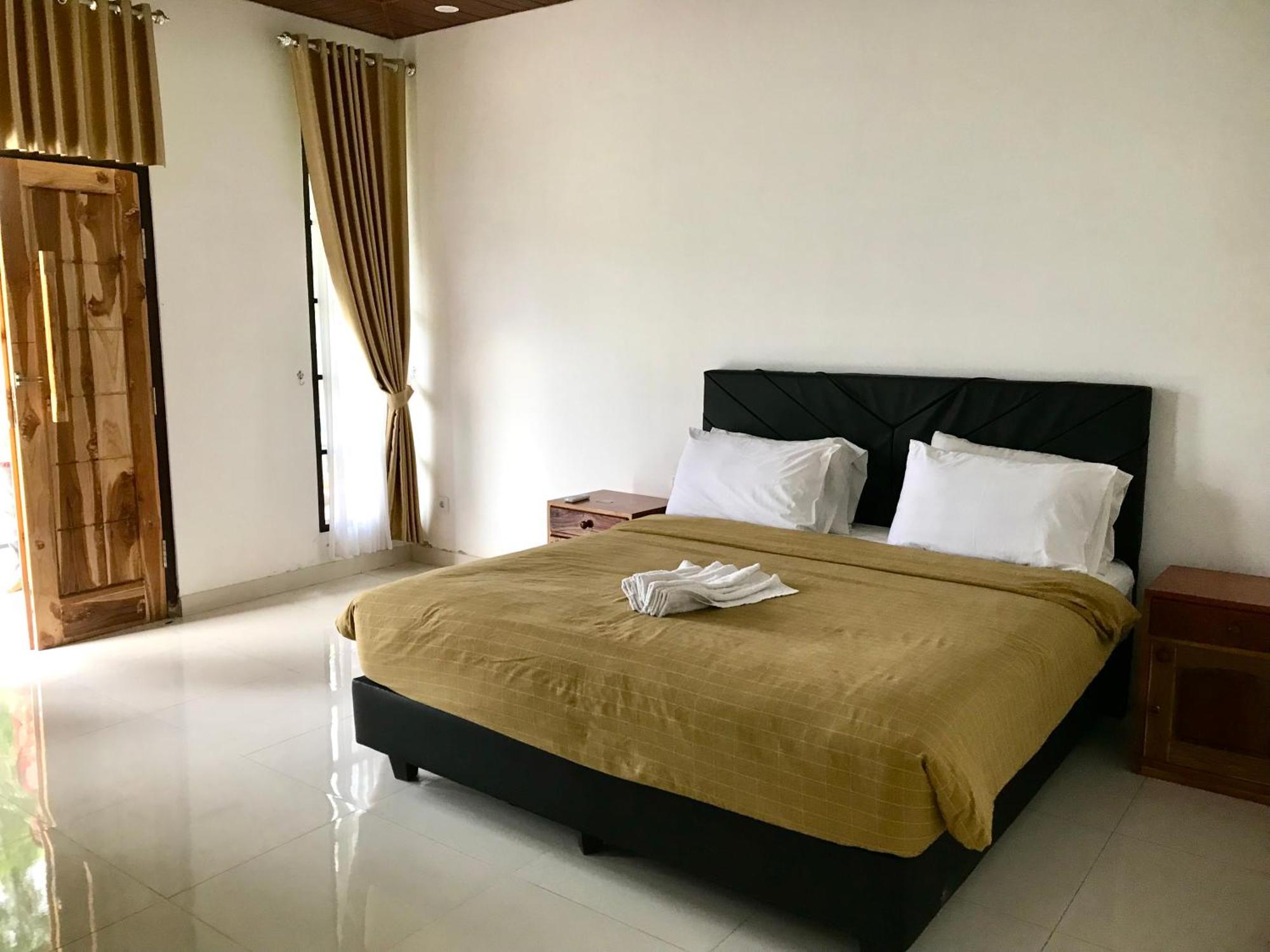 Pohon Purba Resort & Restaurant Labuhan Pandan Kültér fotó