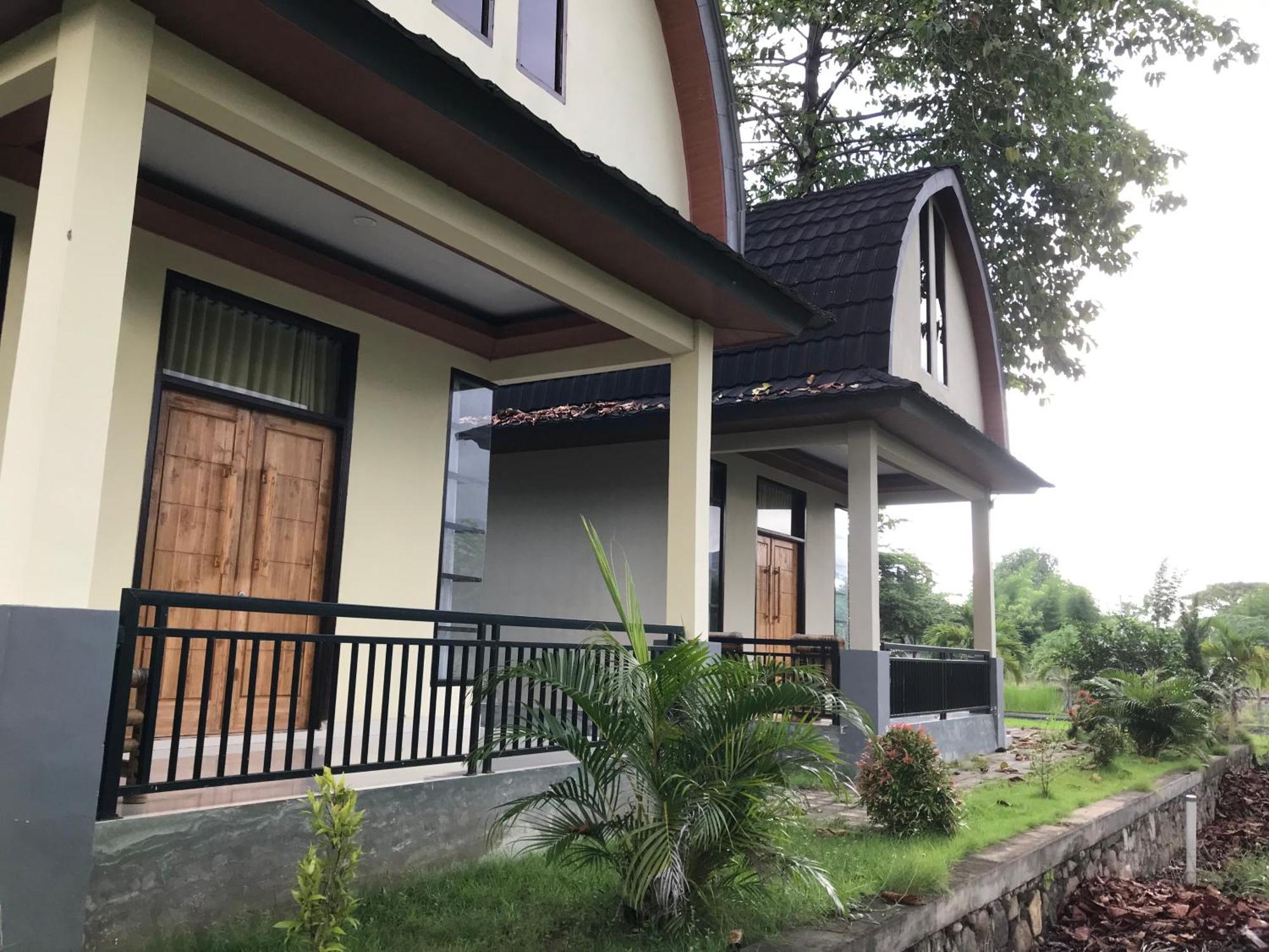 Pohon Purba Resort & Restaurant Labuhan Pandan Kültér fotó