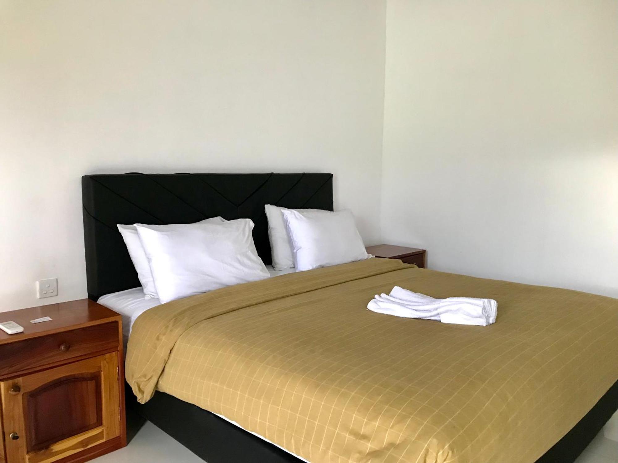Pohon Purba Resort & Restaurant Labuhan Pandan Kültér fotó