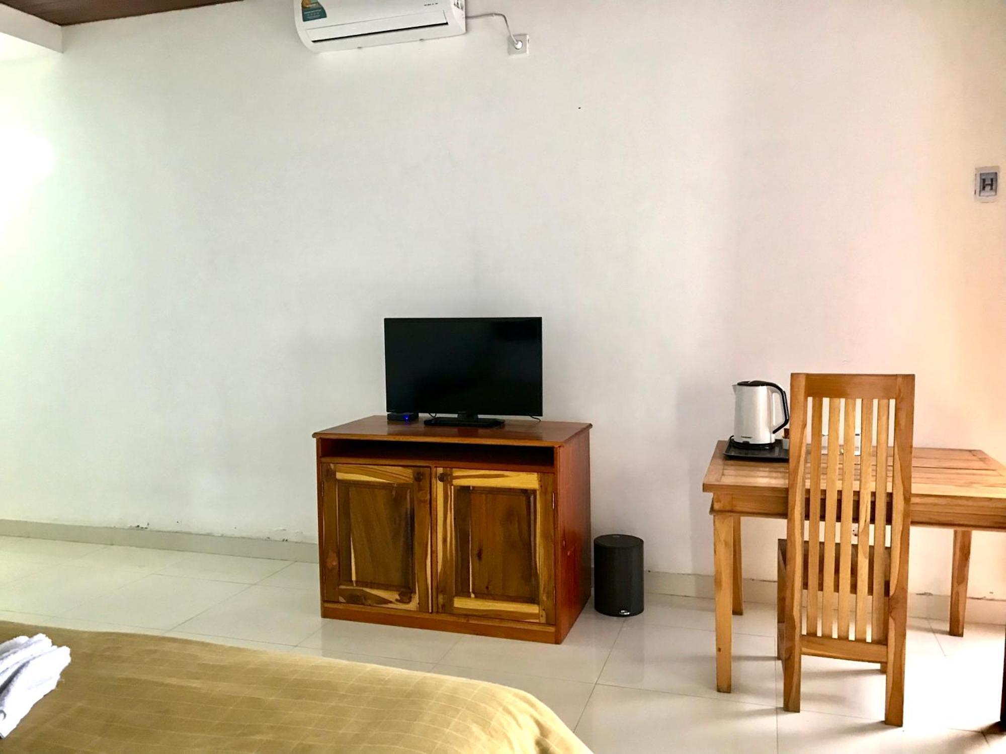 Pohon Purba Resort & Restaurant Labuhan Pandan Kültér fotó