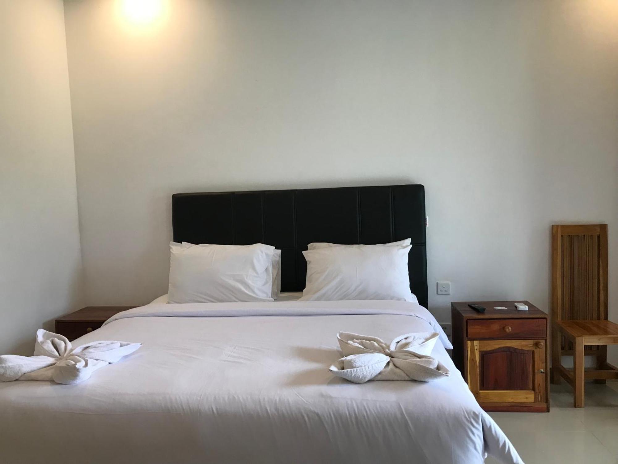 Pohon Purba Resort & Restaurant Labuhan Pandan Kültér fotó
